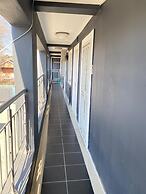 Gold Crown Self-catering Apartment