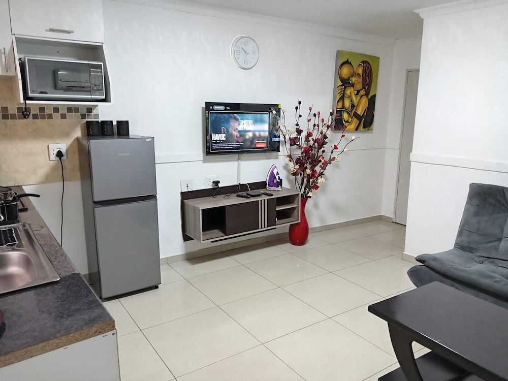 Gold Crown Self-catering Apartment