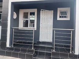Gold Crown Self-catering Apartment