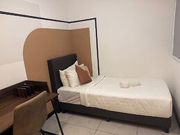 Downtown Retreat 2BR at Neu Suites