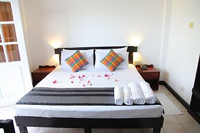 Nathaliya Transit hotel CMB