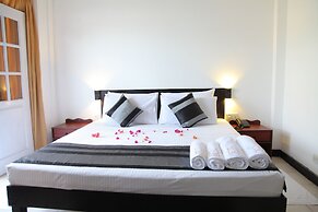 Nathaliya Transit hotel CMB