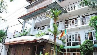 Nathaliya Transit hotel CMB