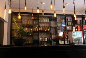 Nathaliya Transit hotel CMB