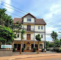 Domnak Soksan Boutique