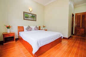 Domnak Soksan Boutique