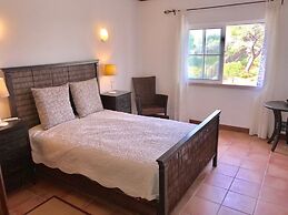 Beachside Family Stay in Benagil