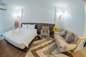 The MACEO Hotel