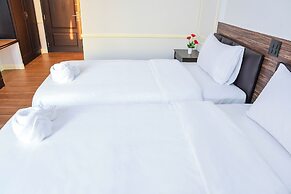 The MACEO Hotel