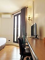 The MACEO Hotel
