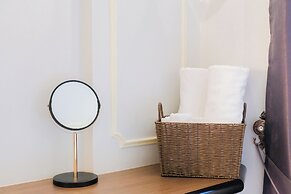The MACEO Hotel