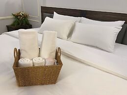 The MACEO Hotel