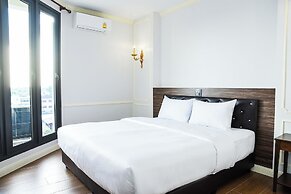 The MACEO Hotel