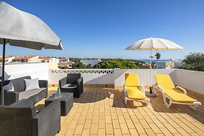 Seaside Apartment in Benagil With Terrace