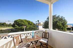 Seaside Apartment in Benagil With Terrace