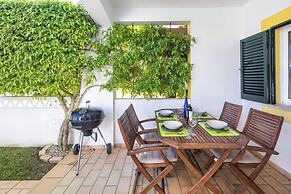 Seaside Apartment in Benagil With Terrace