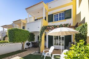 Seaside Apartment in Benagil With Terrace