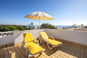 Seaside Apartment in Benagil With Terrace