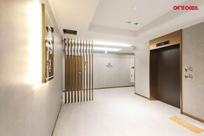 RAMPART HOTEL