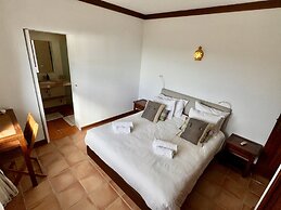 Charming Apartment Near Atlantic Ocean