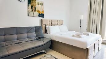 Silk Valley - Chic Studio Close to Beach