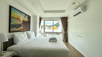 6-20 - 2 Bdr Condo With Balcony and Shared Pool