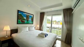6-20 - 2 Bdr Condo With Balcony and Shared Pool
