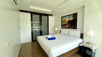 6-20 - 2 Bdr Condo With Balcony and Shared Pool