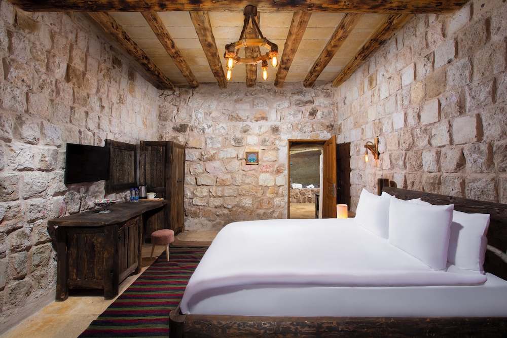 Elysium Cave Hotel & Spa