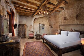 Elysium Cave Hotel & Spa