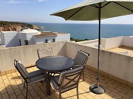 Coastal Holiday Home With Shared Pool