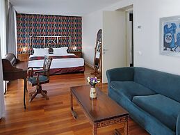 Galateia Residence