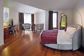 Galateia Residence