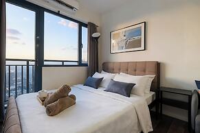 Room-makati Penthouse Studio With City V