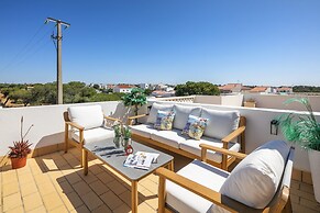 Charming Apartment in Benagil With Pool