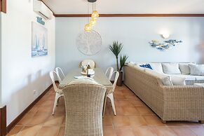 Charming Apartment in Benagil With Pool