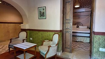 Eljuneina Villas