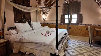 Eljuneina Villas
