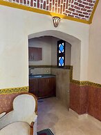 Eljuneina Villas
