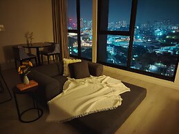 Expressionz KLCC By Laze Home