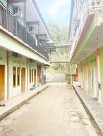 ZELLA KOST & HOMESTAY