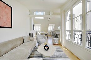 Apt a/c 3br/6p - Saint-lazare/les Champs Elysee