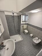 LO NARDO ACCOMMODATION