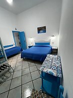 LO NARDO ACCOMMODATION
