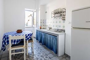 LO NARDO ACCOMMODATION