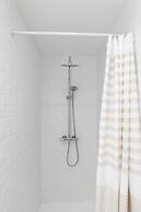 Charming Studio - 2p/ac - Sea View - Antibes