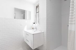 Charming Studio - 2p/ac - Sea View - Antibes