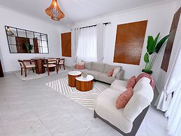 Serene Stay Kayz Haven Kololo