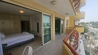 53 NIC - Stay Elion Apartment