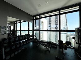 128 LIM - 2106 Stay Only Tower Suite